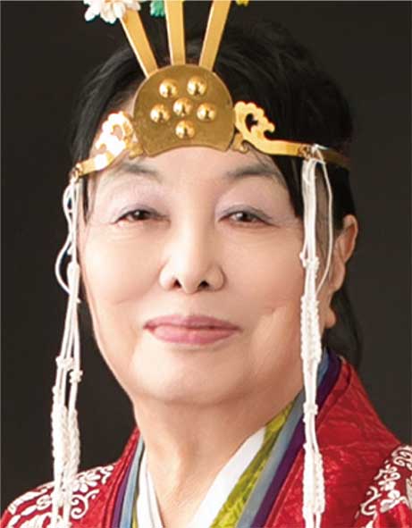 豊栄神社宮司
　五代目 本間 后